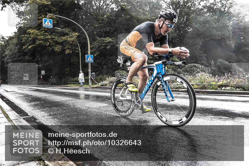 13.09.2026 - Stadtparktriathlon H.Heesch http://msf.ph/oto/10326643 13.09.2026 11:44:52 Radfahren 903 meine-sportfotos.de