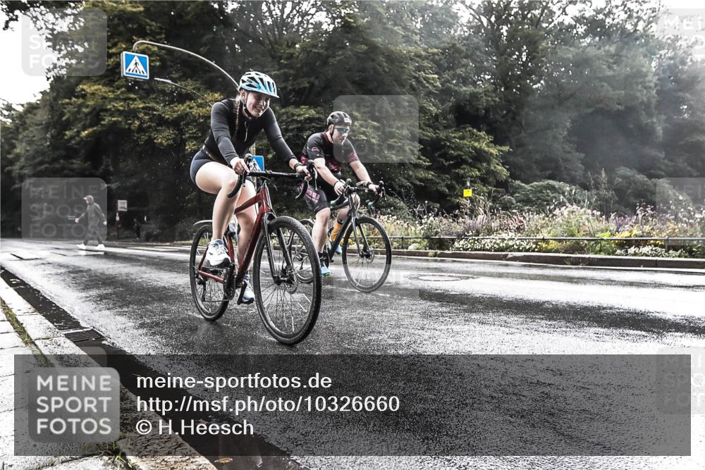 13.09.2026 - Stadtparktriathlon H.Heesch http://msf.ph/oto/10326660 13.09.2026 11:45:00 Radfahren 763, 769, 852, 880 meine-sportfotos.de