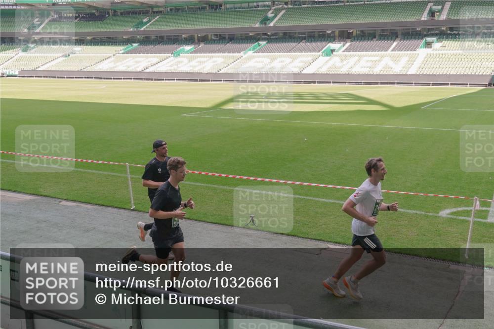 13.09.2026 - 21. swb-Marathon Bremen Michael Burmester http://msf.ph/oto/10326661 13.09.2026 12:56:13 Laufen im Stadion 205, 307, 388, 411, 431, 465, 495, 655, 769, 854, 857, 876, 913, 926, 948, 1058, 1130, 1197, 1390, 1537, 1599, 1601, 1645, 1750, 1972, 2001, 2040, 2122, 2125, 2234, 2251, 2260, 2319, 2383, 2473, 2474, 2535, 2604, 2634, 2640, 2671, 2761, 2812, 2922, 2948, 3057, 3119, 3134, 3175, 3192, 3202, 3246, 3290, 3346, 3348, 3411, 3458, 3508, 3514, 3706, 3716, 3813, 3836, 4135, 4137, 4171, 4413, 4479, 4733, 5277, 5430, 5530, 5695, 5867, 6106 meine-sportfotos.de