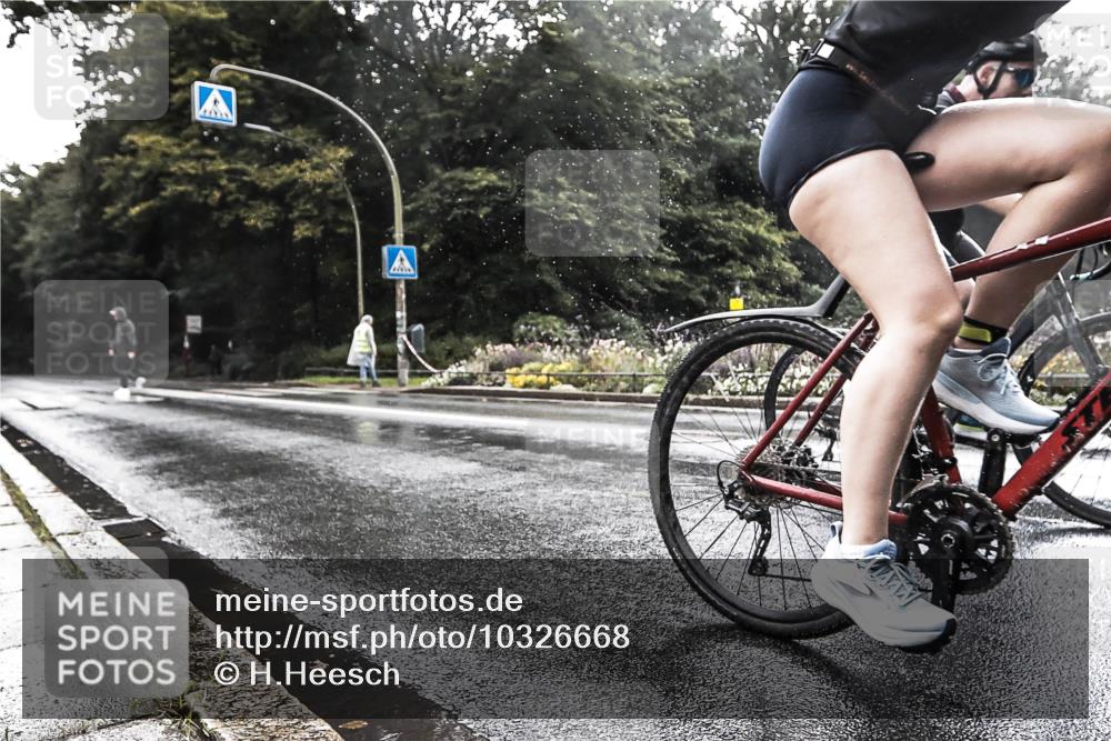 13.09.2026 - Stadtparktriathlon H.Heesch http://msf.ph/oto/10326668 13.09.2026 11:45:00 Radfahren 763, 769, 852, 880 meine-sportfotos.de