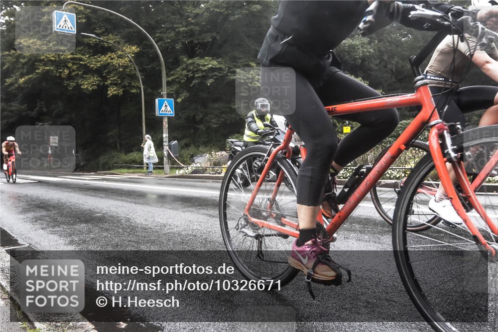 13.09.2026 - Stadtparktriathlon H.Heesch http://msf.ph/oto/10326671 13.09.2026 12:56:53 Radfahren 1115, 1163, 1205, 1272, 1386 meine-sportfotos.de