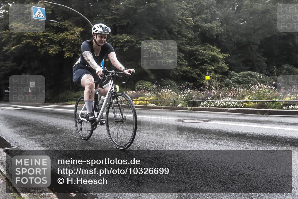 13.09.2026 - Stadtparktriathlon H.Heesch http://msf.ph/oto/10326699 13.09.2026 12:57:00 Radfahren 1109, 1146, 1196 meine-sportfotos.de