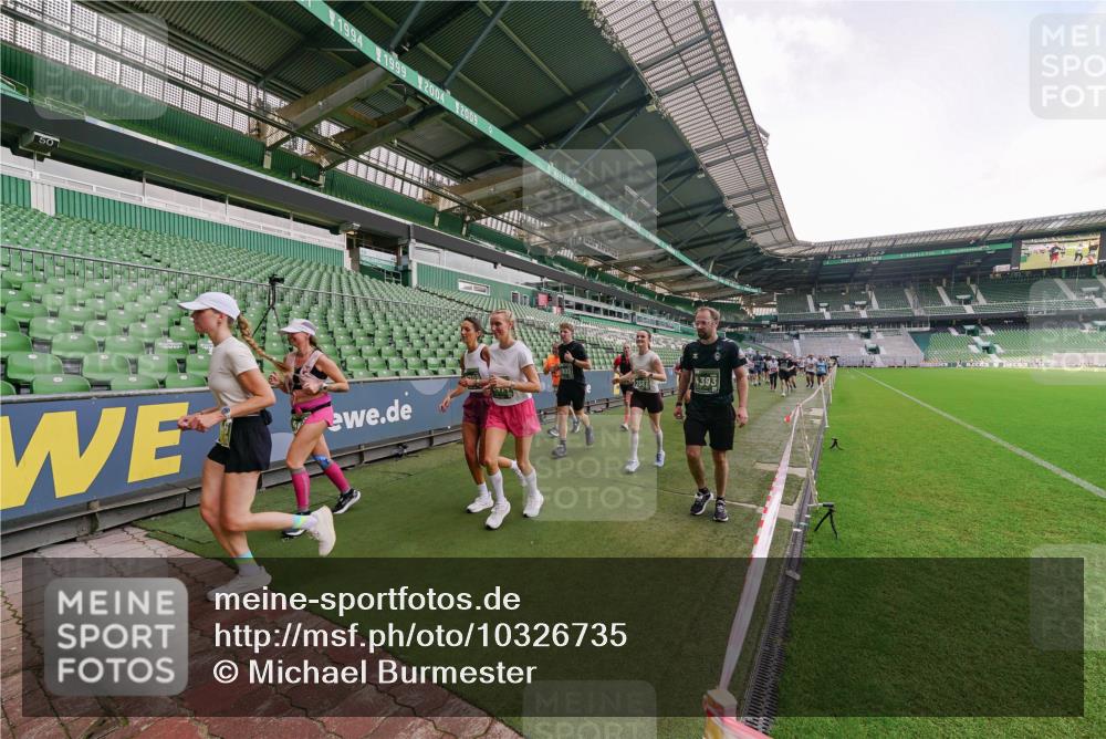 13.09.2026 - 21. swb-Marathon Bremen Michael Burmester http://msf.ph/oto/10326735 13.09.2026 13:31:06 Laufen im Stadion 122, 171, 224, 295, 297, 405, 487, 639, 767, 806, 840, 965, 1114, 1142, 1242, 1310, 1314, 1326, 1329, 1529, 1633, 1634, 1775, 1810, 1811, 1869, 1886, 1892, 1904, 1983, 2216, 2242, 2249, 2263, 2344, 2368, 2372, 2449, 2615, 2629, 2637, 2643, 2677, 2719, 2726, 2738, 2869, 2871, 2877, 2918, 2945, 2952, 2994, 3038, 3094, 3101, 3140, 3223, 3227, 3286, 3379, 3401, 3426, 3644, 3723, 3736, 3873, 3876, 3898, 3918, 3929, 3944, 4056, 357 meine-sportfotos.de