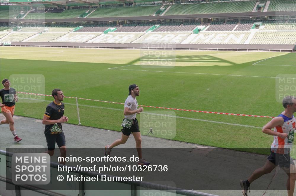 13.09.2026 - 21. swb-Marathon Bremen Michael Burmester http://msf.ph/oto/10326736 13.09.2026 12:56:19 Laufen im Stadion 205, 307, 388, 411, 431, 465, 495, 655, 769, 854, 857, 876, 913, 926, 948, 1058, 1130, 1197, 1390, 1537, 1599, 1601, 1645, 1750, 1972, 2001, 2040, 2122, 2125, 2234, 2251, 2260, 2319, 2383, 2473, 2493, 2535, 2604, 2634, 2640, 2671, 2761, 2812, 2948, 3057, 3078, 3119, 3175, 3192, 3202, 3246, 3290, 3346, 3348, 3411, 3450, 3458, 3508, 3514, 3634, 3706, 3716, 3760, 3813, 3836, 4135, 4137, 4171, 4413, 4479, 4733, 5277, 5430, 5530, 5695, 5867, 6106 meine-sportfotos.de