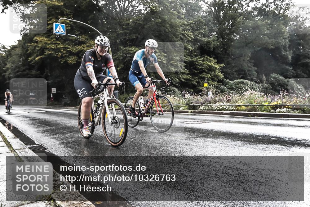 13.09.2026 - Stadtparktriathlon H.Heesch http://msf.ph/oto/10326763 13.09.2026 11:46:08 Radfahren 724, 733, 788, 803, 824, 874, 907 meine-sportfotos.de