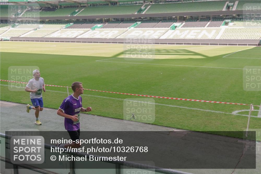 13.09.2026 - 21. swb-Marathon Bremen Michael Burmester http://msf.ph/oto/10326768 13.09.2026 12:56:21 Laufen im Stadion 205, 307, 388, 411, 431, 465, 495, 655, 769, 854, 857, 876, 913, 926, 948, 1058, 1130, 1197, 1390, 1537, 1599, 1601, 1645, 1750, 1972, 2001, 2040, 2051, 2075, 2122, 2125, 2234, 2251, 2260, 2319, 2383, 2473, 2493, 2535, 2604, 2634, 2640, 2671, 2761, 2812, 2948, 3057, 3078, 3119, 3192, 3202, 3246, 3290, 3346, 3348, 3411, 3450, 3458, 3508, 3514, 3634, 3706, 3716, 3760, 3813, 3836, 4135, 4137, 4171, 4413, 4479, 4733, 5277, 5430, 5530, 5695, 5867, 6106 meine-sportfotos.de