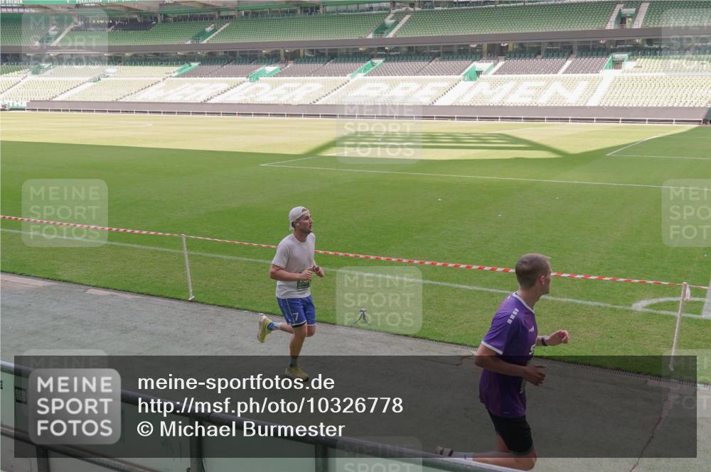 13.09.2026 - 21. swb-Marathon Bremen Michael Burmester http://msf.ph/oto/10326778 13.09.2026 12:56:22 Laufen im Stadion 205, 307, 388, 411, 431, 465, 495, 655, 769, 854, 857, 876, 913, 926, 948, 1058, 1130, 1197, 1390, 1537, 1601, 1645, 1750, 1900, 1972, 2001, 2040, 2051, 2075, 2122, 2125, 2234, 2251, 2260, 2319, 2473, 2493, 2535, 2604, 2634, 2640, 2671, 2761, 2812, 2948, 3057, 3078, 3119, 3192, 3202, 3246, 3290, 3346, 3348, 3411, 3450, 3458, 3508, 3514, 3634, 3706, 3716, 3760, 3813, 3836, 4135, 4137, 4171, 4413, 4479, 4733, 5277, 5430, 5530, 5695, 5867, 6106 meine-sportfotos.de