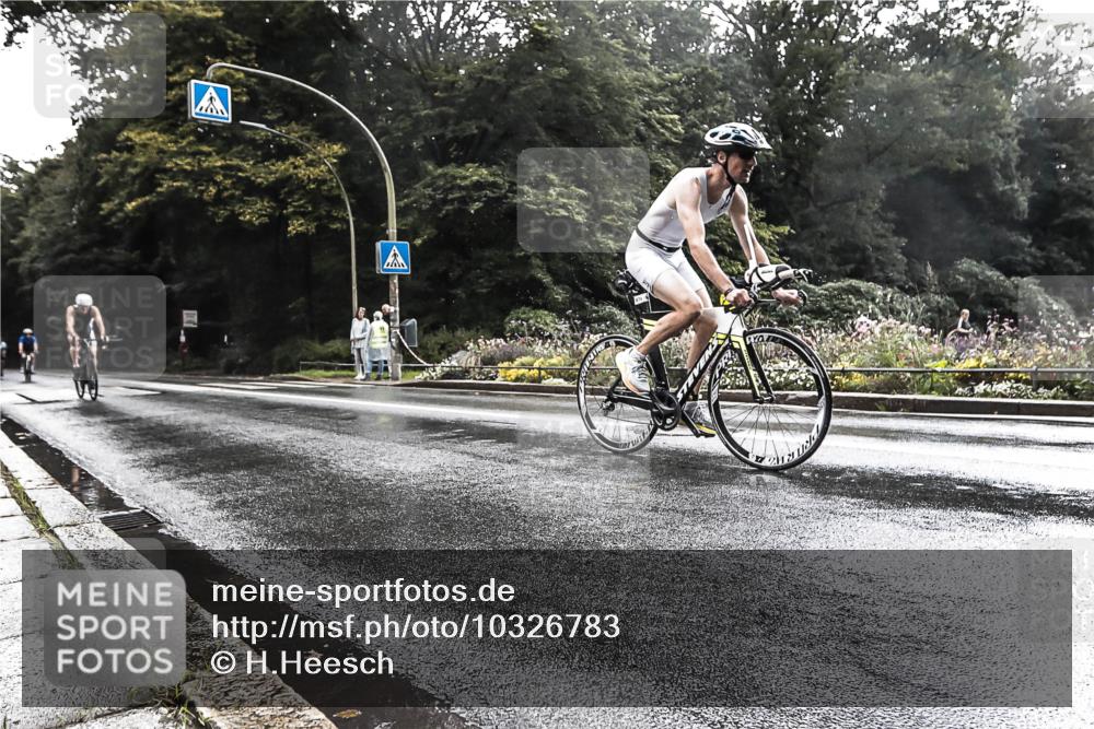 13.09.2026 - Stadtparktriathlon H.Heesch http://msf.ph/oto/10326783 13.09.2026 11:46:10 Radfahren 733, 788, 803, 871, 874, 907 meine-sportfotos.de