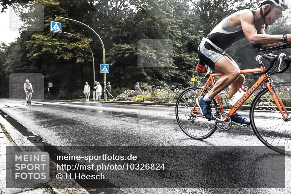 13.09.2026 - Stadtparktriathlon H.Heesch http://msf.ph/oto/10326824 13.09.2026 11:46:40 Radfahren 870, 917 meine-sportfotos.de