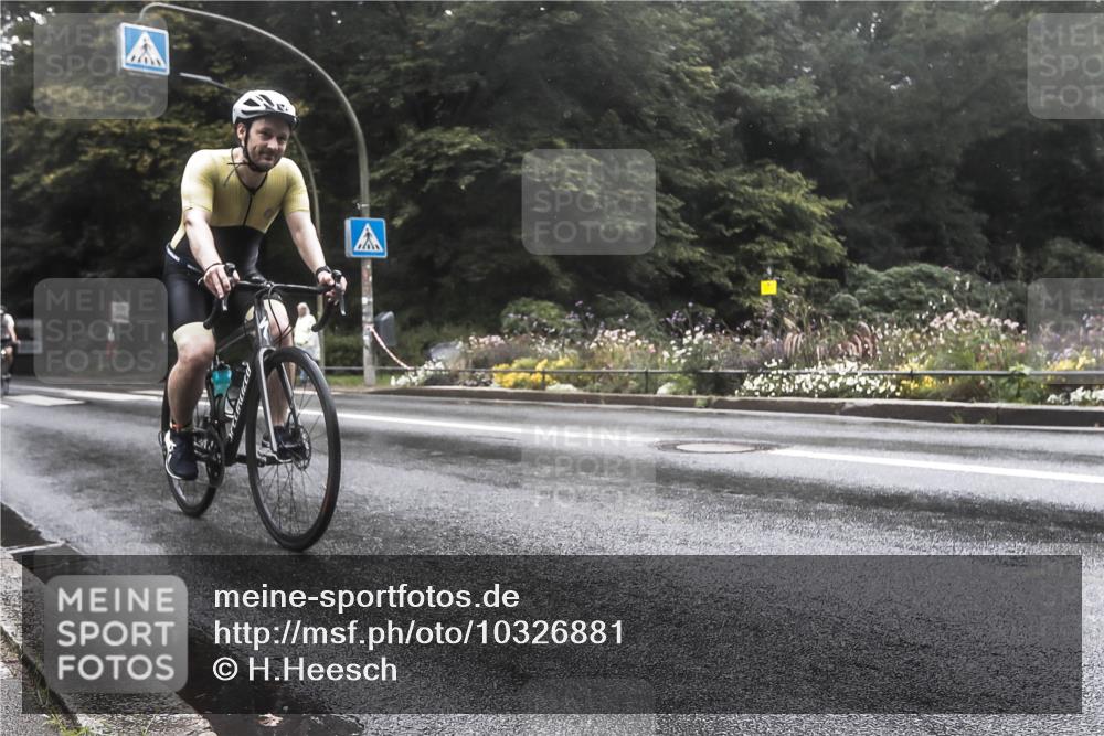 13.09.2026 - Stadtparktriathlon H.Heesch http://msf.ph/oto/10326881 13.09.2026 12:58:30 Radfahren 1212, 1237, 1312, 1336 meine-sportfotos.de