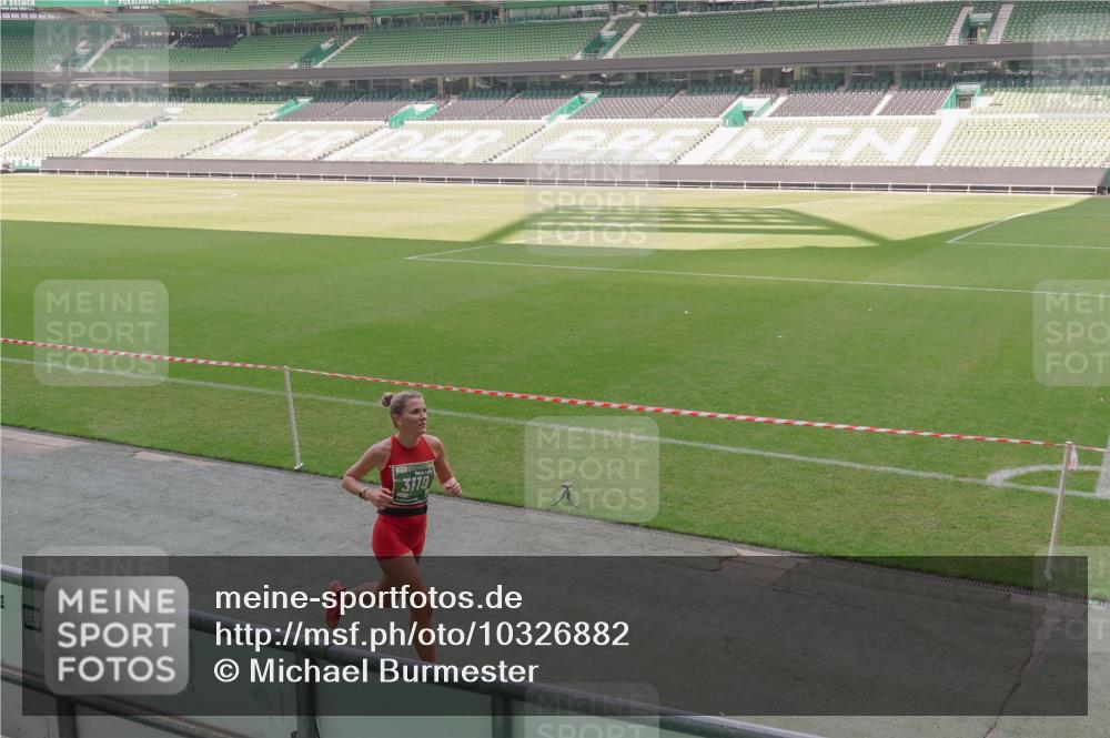 13.09.2026 - 21. swb-Marathon Bremen Michael Burmester http://msf.ph/oto/10326882 13.09.2026 12:56:32 Laufen im Stadion 205, 307, 388, 411, 431, 465, 655, 769, 776, 854, 857, 876, 913, 926, 948, 1058, 1130, 1197, 1537, 1601, 1645, 1750, 1809, 1900, 1972, 2001, 2040, 2051, 2075, 2122, 2251, 2260, 2319, 2473, 2493, 2535, 2604, 2634, 2640, 2671, 2761, 2812, 2904, 2948, 3057, 3078, 3119, 3192, 3202, 3290, 3348, 3411, 3450, 3458, 3508, 3514, 3634, 3706, 3716, 3760, 3813, 3836, 3939, 4135, 4137, 4171, 4316, 4413, 4479, 4733, 5277, 5430, 5530, 5695, 5867, 6106 meine-sportfotos.de