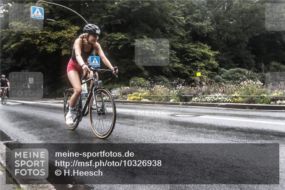 13.09.2026 - Stadtparktriathlon H.Heesch http://msf.ph/oto/10326938 13.09.2026 12:59:02 Radfahren 1118, 1317, 1344, 1391, 1401 meine-sportfotos.de