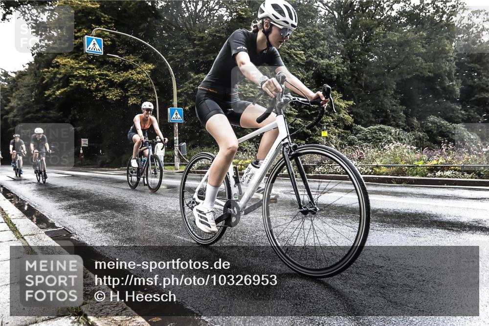 13.09.2026 - Stadtparktriathlon H.Heesch http://msf.ph/oto/10326953 13.09.2026 11:47:46 Radfahren 736, 740, 776, 779, 818, 831, 865, 873, 885, 948 meine-sportfotos.de