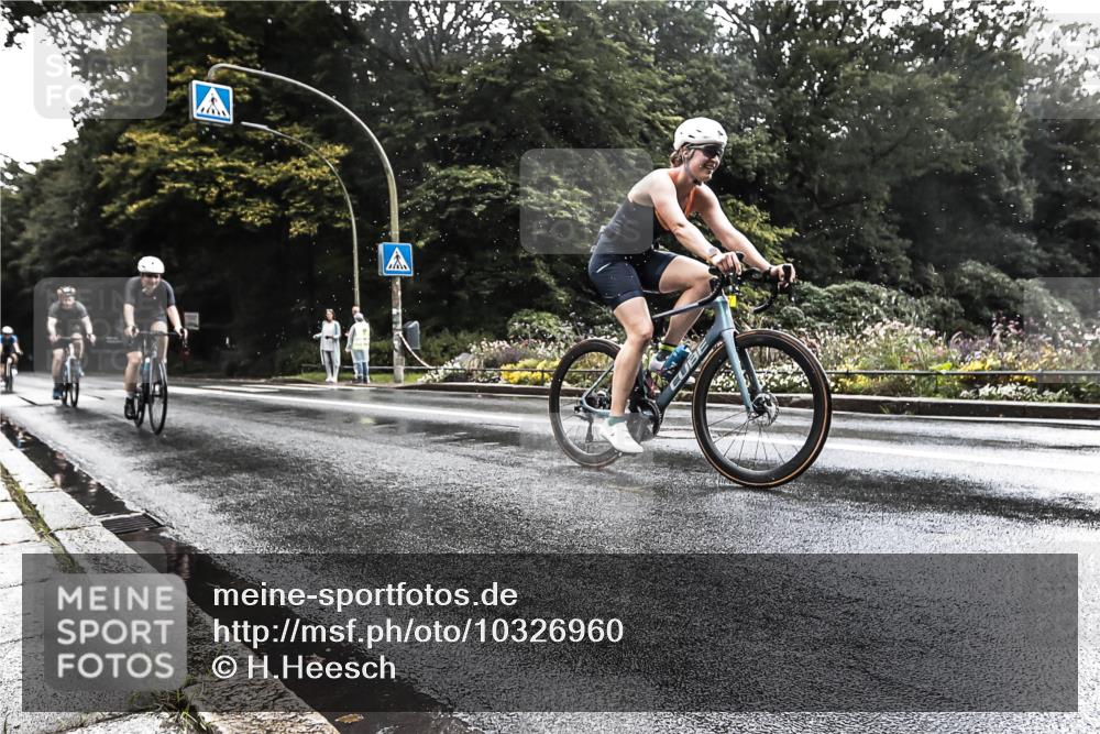13.09.2026 - Stadtparktriathlon H.Heesch http://msf.ph/oto/10326960 13.09.2026 11:47:47 Radfahren 736, 740, 776, 779, 818, 831, 856, 865, 873, 885, 948 meine-sportfotos.de