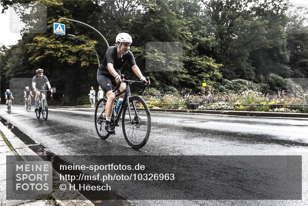 13.09.2026 - Stadtparktriathlon H.Heesch http://msf.ph/oto/10326963 13.09.2026 11:47:47 Radfahren 736, 740, 776, 779, 818, 831, 856, 865, 873, 885, 948 meine-sportfotos.de