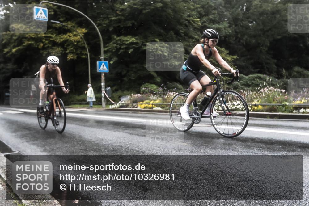 13.09.2026 - Stadtparktriathlon H.Heesch http://msf.ph/oto/10326981 13.09.2026 12:59:18 Radfahren 1070, 1151, 1219, 1292, 1379, 1381 meine-sportfotos.de