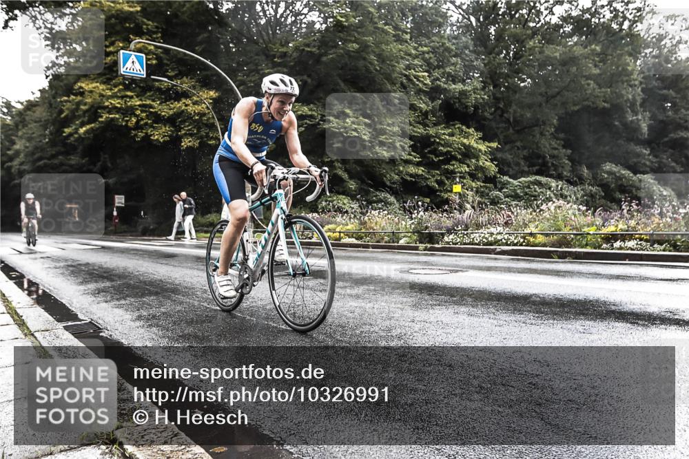 13.09.2026 - Stadtparktriathlon H.Heesch http://msf.ph/oto/10326991 13.09.2026 11:47:58 Radfahren 772, 857, 858, 925 meine-sportfotos.de