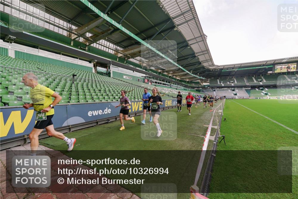 13.09.2026 - 21. swb-Marathon Bremen Michael Burmester http://msf.ph/oto/10326994 13.09.2026 13:31:37 Laufen im Stadion 122, 224, 295, 297, 344, 386, 487, 617, 639, 690, 806, 840, 965, 1114, 1133, 1142, 1310, 1314, 1326, 1329, 1427, 1529, 1775, 1801, 1869, 1892, 1897, 1904, 1923, 2216, 2242, 2249, 2253, 2270, 2274, 2344, 2368, 2372, 2523, 2556, 2615, 2629, 2637, 2643, 2677, 2719, 2726, 2869, 2871, 2877, 2918, 2945, 2952, 2994, 3038, 3094, 3101, 3140, 3223, 3227, 3350, 3379, 3401, 3426, 3572, 3644, 3723, 3736, 3746, 3873, 3876, 3918, 3944, 357 meine-sportfotos.de