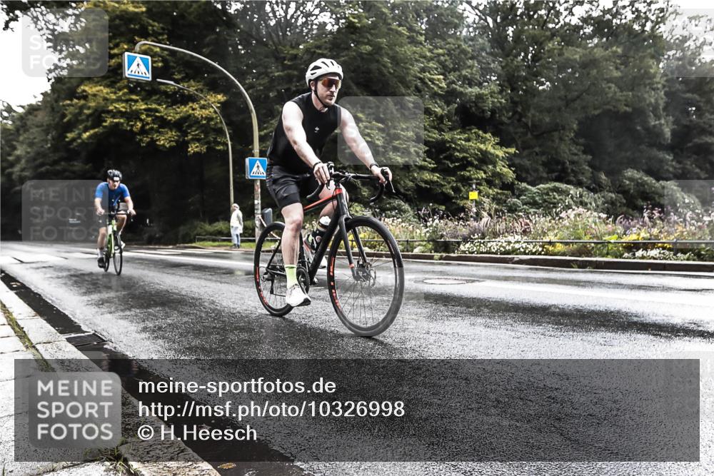 13.09.2026 - Stadtparktriathlon H.Heesch http://msf.ph/oto/10326998 13.09.2026 11:48:00 Radfahren 772, 857, 858 meine-sportfotos.de