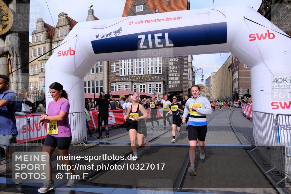 13.09.2026 - 21. swb-Marathon Bremen Tim E. http://msf.ph/oto/10327017 13.09.2026 11:01:46 Ziel 10181, 10251, 10497, 10560, 10647, 10648, 10678, 11324, 11459, 11467, 11550, 11551, 11666, 11788, 11796, 11798, 11969, 11970, 12047, 12062 meine-sportfotos.de