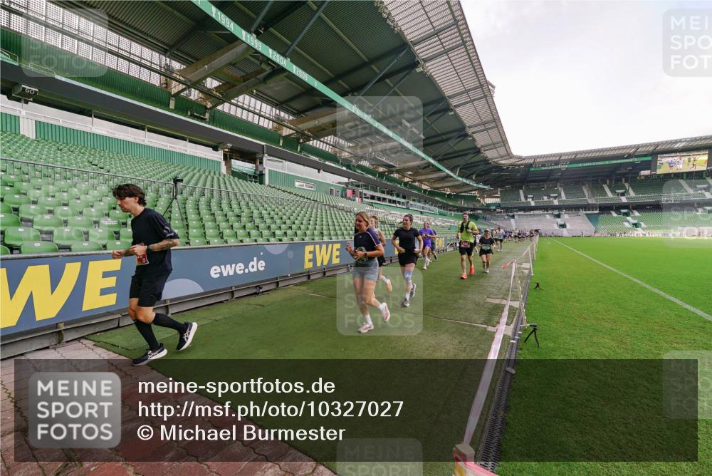 13.09.2026 - 21. swb-Marathon Bremen Michael Burmester http://msf.ph/oto/10327027 13.09.2026 13:31:41 Laufen im Stadion 122, 224, 295, 297, 344, 386, 487, 617, 639, 690, 806, 840, 965, 1114, 1133, 1142, 1310, 1314, 1326, 1329, 1427, 1529, 1775, 1801, 1869, 1892, 1897, 1904, 1923, 2216, 2242, 2249, 2253, 2270, 2274, 2344, 2368, 2372, 2523, 2556, 2629, 2637, 2643, 2649, 2677, 2719, 2726, 2848, 2869, 2871, 2877, 2918, 2945, 2952, 2994, 3038, 3094, 3101, 3140, 3223, 3227, 3350, 3379, 3401, 3426, 3572, 3644, 3723, 3736, 3746, 3873, 3876, 3918, 3944, 357 meine-sportfotos.de