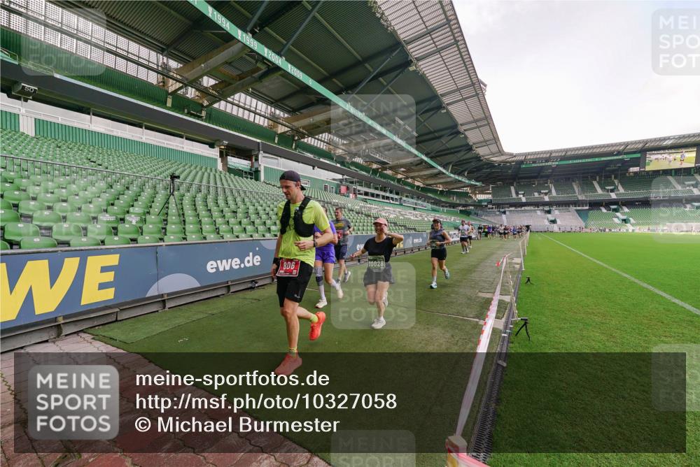 13.09.2026 - 21. swb-Marathon Bremen Michael Burmester http://msf.ph/oto/10327058 13.09.2026 13:31:44 Laufen im Stadion 122, 224, 295, 344, 386, 487, 617, 639, 690, 806, 840, 965, 1114, 1133, 1142, 1310, 1314, 1326, 1329, 1427, 1529, 1775, 1801, 1869, 1892, 1897, 1904, 1923, 2216, 2242, 2249, 2253, 2270, 2274, 2320, 2344, 2368, 2372, 2523, 2556, 2629, 2637, 2643, 2649, 2677, 2719, 2726, 2848, 2869, 2871, 2877, 2918, 2945, 2952, 2994, 3038, 3094, 3101, 3140, 3223, 3350, 3379, 3401, 3426, 3572, 3644, 3723, 3736, 3746, 3873, 3876, 3918, 3944, 357 meine-sportfotos.de