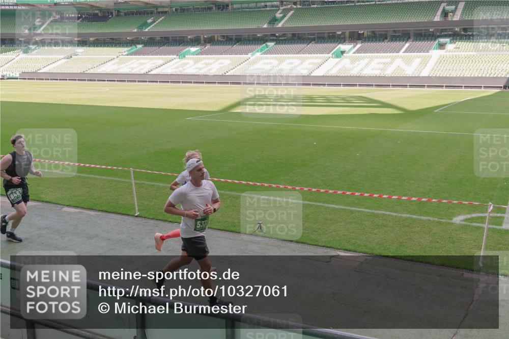 13.09.2026 - 21. swb-Marathon Bremen Michael Burmester http://msf.ph/oto/10327061 13.09.2026 12:56:44 Laufen im Stadion 307, 411, 431, 465, 655, 769, 776, 854, 857, 876, 913, 926, 948, 1010, 1058, 1130, 1254, 1537, 1601, 1645, 1750, 1809, 1900, 1972, 2001, 2040, 2051, 2075, 2122, 2260, 2319, 2324, 2402, 2473, 2493, 2535, 2604, 2634, 2640, 2671, 2761, 2812, 2904, 2948, 3051, 3057, 3078, 3119, 3192, 3202, 3290, 3348, 3411, 3450, 3458, 3508, 3514, 3634, 3690, 3706, 3760, 3813, 3866, 3939, 4101, 4135, 4137, 4171, 4174, 4316, 4413, 4479, 4733, 5277, 5430, 5530, 5695, 5867, 6106 meine-sportfotos.de