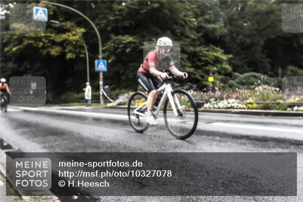 13.09.2026 - Stadtparktriathlon H.Heesch http://msf.ph/oto/10327078 13.09.2026 13:00:04 Radfahren 1082, 1221, 1239, 1357, 1412 meine-sportfotos.de