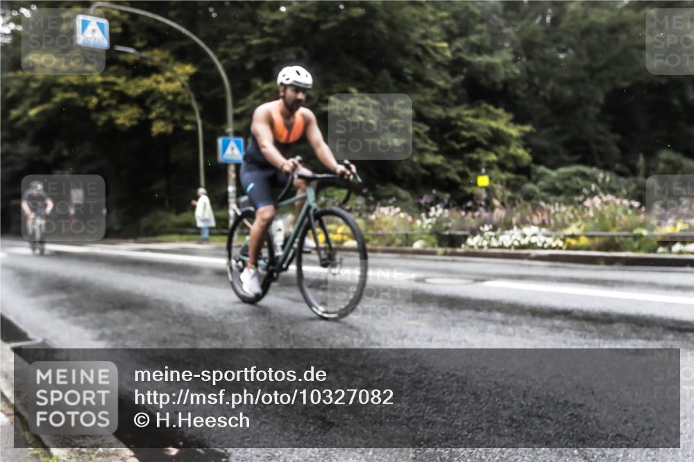 13.09.2026 - Stadtparktriathlon H.Heesch http://msf.ph/oto/10327082 13.09.2026 13:00:06 Radfahren 1160, 1221, 1239, 1357, 1412 meine-sportfotos.de