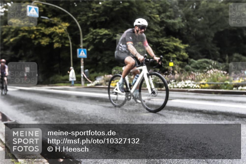 13.09.2026 - Stadtparktriathlon H.Heesch http://msf.ph/oto/10327132 13.09.2026 13:00:21 Radfahren 1080, 1243, 1288, 1290, 1307, 1330, 1350 meine-sportfotos.de