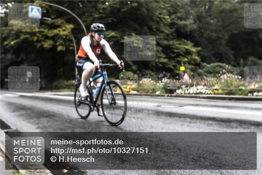 13.09.2026 - Stadtparktriathlon H.Heesch http://msf.ph/oto/10327151 13.09.2026 13:00:40 Radfahren 1143, 1351 meine-sportfotos.de