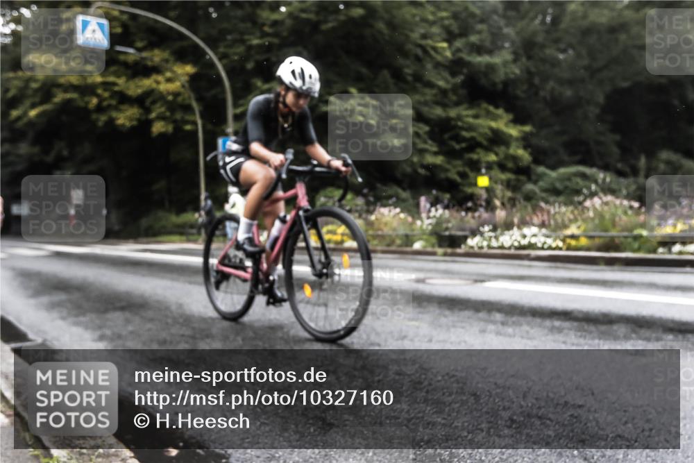 13.09.2026 - Stadtparktriathlon H.Heesch http://msf.ph/oto/10327160 13.09.2026 13:00:45 Radfahren 1282, 1285, 1314 meine-sportfotos.de