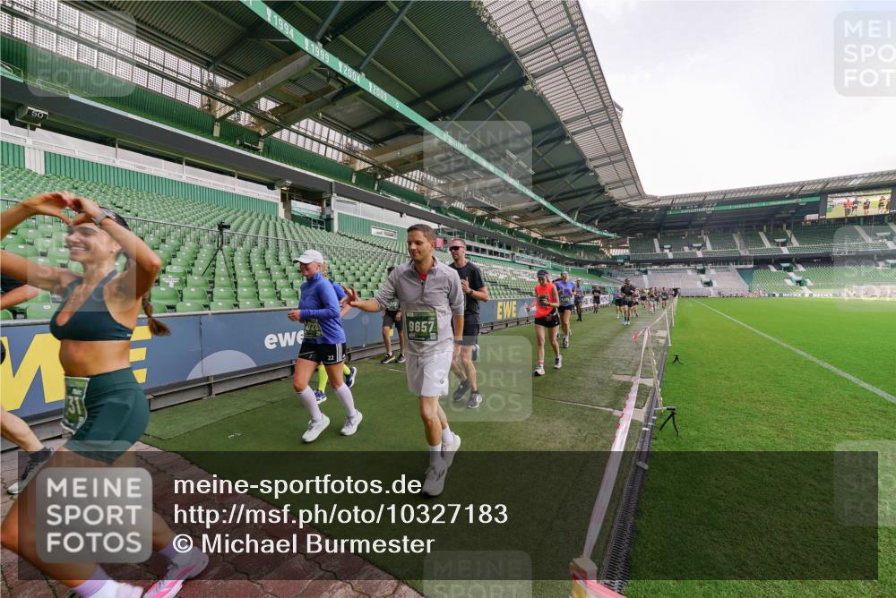 13.09.2026 - 21. swb-Marathon Bremen Michael Burmester http://msf.ph/oto/10327183 13.09.2026 13:32:04 Laufen im Stadion 122, 224, 295, 344, 350, 386, 487, 490, 617, 639, 690, 786, 787, 806, 840, 965, 1114, 1133, 1142, 1292, 1310, 1314, 1326, 1329, 1377, 1427, 1529, 1775, 1801, 1869, 1892, 1897, 1904, 1923, 2216, 2230, 2231, 2253, 2270, 2274, 2320, 2344, 2368, 2372, 2374, 2456, 2514, 2523, 2539, 2556, 2629, 2637, 2643, 2649, 2677, 2719, 2726, 2769, 2848, 2877, 2918, 2945, 2952, 3038, 3094, 3101, 3140, 3223, 3350, 3379, 3401, 3426, 3572, 3644, 3723, 3736, 3746, 3873, 3918, 3944, 357 meine-sportfotos.de