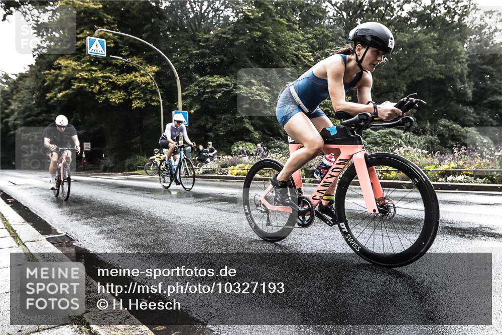 13.09.2026 - Stadtparktriathlon H.Heesch http://msf.ph/oto/10327193 13.09.2026 11:49:58 Radfahren 730, 792, 922 meine-sportfotos.de