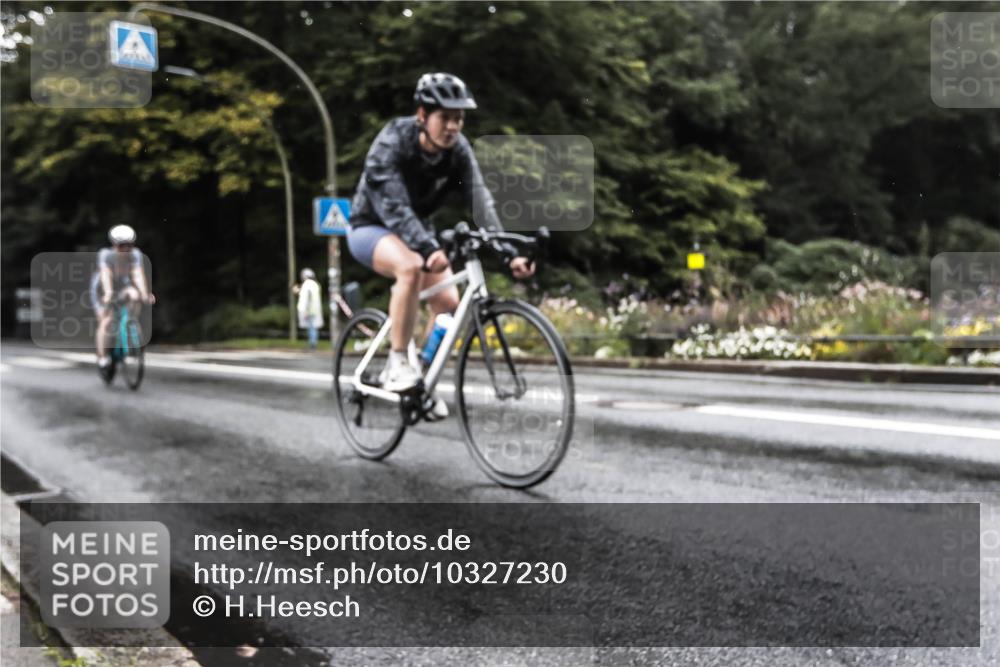 13.09.2026 - Stadtparktriathlon H.Heesch http://msf.ph/oto/10327230 13.09.2026 13:01:17 Radfahren 1119, 1188, 1229, 1294, 1362, 1387, 1388 meine-sportfotos.de