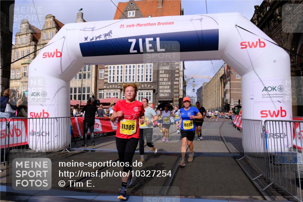 13.09.2026 - 21. swb-Marathon Bremen Tim E. http://msf.ph/oto/10327254 13.09.2026 11:01:57 Ziel 10181, 10251, 10332, 10497, 11075, 11150, 11305, 11324, 11412, 11413, 11479, 11486, 11550, 11551, 11666, 11668, 11747, 11788, 11798, 11985, 11986, 12047, 12379 meine-sportfotos.de