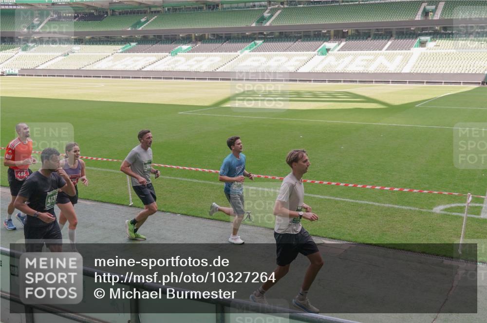 13.09.2026 - 21. swb-Marathon Bremen Michael Burmester http://msf.ph/oto/10327264 13.09.2026 12:57:02 Laufen im Stadion 307, 334, 411, 431, 465, 655, 769, 776, 854, 857, 876, 909, 926, 948, 1010, 1130, 1254, 1535, 1537, 1601, 1750, 1752, 1809, 1881, 1900, 1972, 2001, 2040, 2051, 2075, 2122, 2260, 2324, 2371, 2402, 2423, 2473, 2493, 2535, 2604, 2634, 2640, 2671, 2761, 2812, 2903, 2904, 2948, 3051, 3078, 3119, 3182, 3202, 3290, 3348, 3411, 3450, 3458, 3508, 3514, 3634, 3685, 3690, 3760, 3813, 3866, 3939, 4101, 4135, 4171, 4174, 4316, 4413, 4479, 4733, 5277, 5430, 5530, 5695, 5867 meine-sportfotos.de