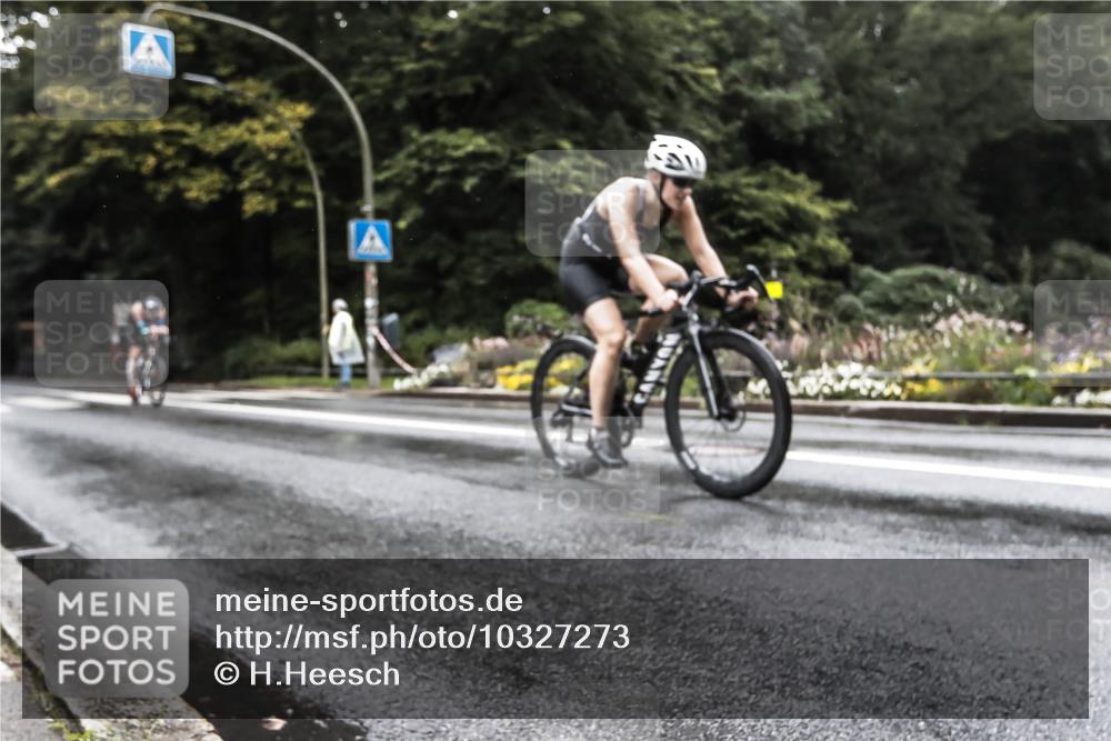 13.09.2026 - Stadtparktriathlon H.Heesch http://msf.ph/oto/10327273 13.09.2026 13:01:33 Radfahren 1254, 1293, 1308 meine-sportfotos.de