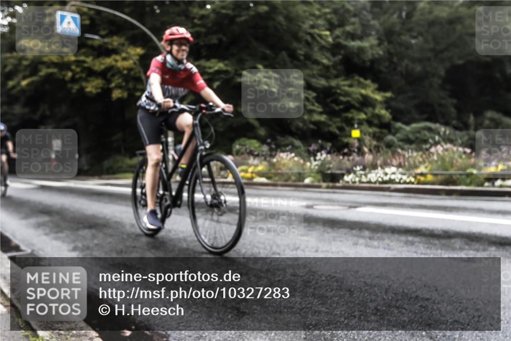 13.09.2026 - Stadtparktriathlon H.Heesch http://msf.ph/oto/10327283 13.09.2026 13:01:35 Radfahren 1224, 1254, 1293, 1308, 1382 meine-sportfotos.de