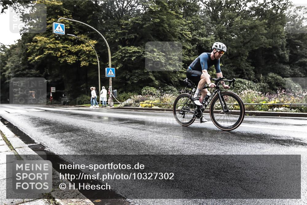13.09.2026 - Stadtparktriathlon H.Heesch http://msf.ph/oto/10327302 13.09.2026 11:51:10 Radfahren 767, 904, 906, 963 meine-sportfotos.de