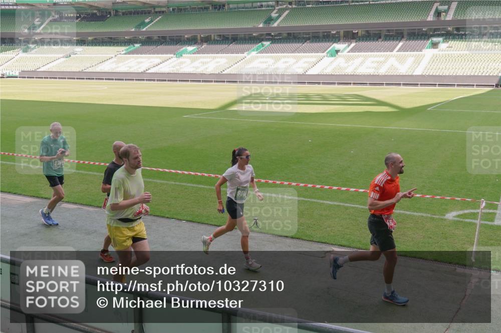 13.09.2026 - 21. swb-Marathon Bremen Michael Burmester http://msf.ph/oto/10327310 13.09.2026 12:57:04 Laufen im Stadion 307, 334, 411, 431, 465, 655, 769, 776, 854, 857, 876, 909, 926, 948, 1010, 1130, 1254, 1535, 1537, 1601, 1750, 1752, 1809, 1881, 1900, 1972, 2001, 2040, 2046, 2051, 2075, 2122, 2260, 2324, 2371, 2402, 2423, 2473, 2493, 2535, 2604, 2634, 2640, 2671, 2761, 2812, 2903, 2904, 2948, 3051, 3078, 3119, 3182, 3202, 3290, 3348, 3411, 3450, 3458, 3508, 3514, 3634, 3685, 3690, 3760, 3813, 3866, 3939, 4101, 4135, 4171, 4174, 4316, 4413, 4479, 4733, 5277, 5430, 5695, 5867 meine-sportfotos.de
