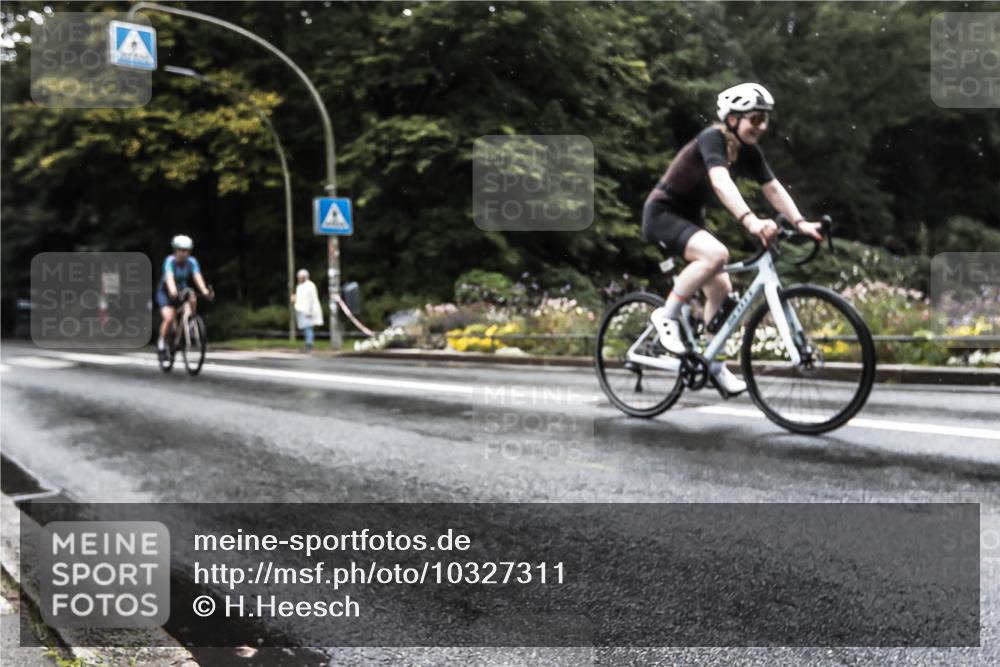 13.09.2026 - Stadtparktriathlon H.Heesch http://msf.ph/oto/10327311 13.09.2026 13:01:49 Radfahren 1280, 1349, 1368 meine-sportfotos.de