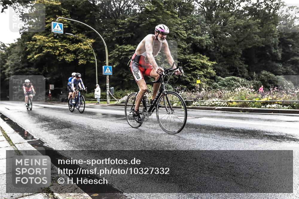 13.09.2026 - Stadtparktriathlon H.Heesch http://msf.ph/oto/10327332 13.09.2026 11:51:27 Radfahren 722, 796, 812, 853, 886, 1800 meine-sportfotos.de