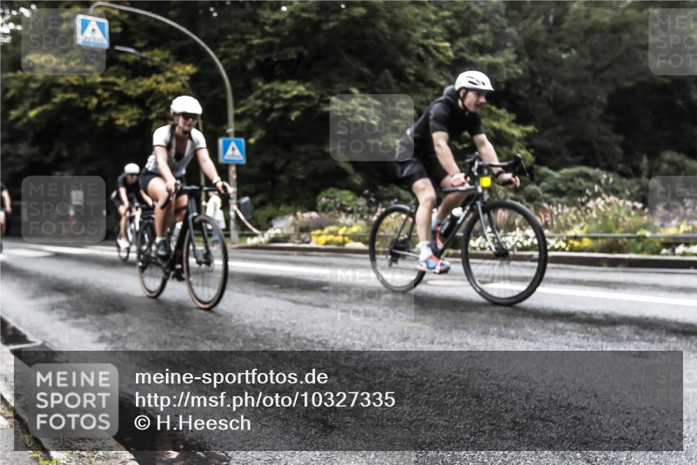 13.09.2026 - Stadtparktriathlon H.Heesch http://msf.ph/oto/10327335 13.09.2026 13:02:00 Radfahren 1189, 1232, 1248, 1287, 1299, 1329, 1355, 1393 meine-sportfotos.de