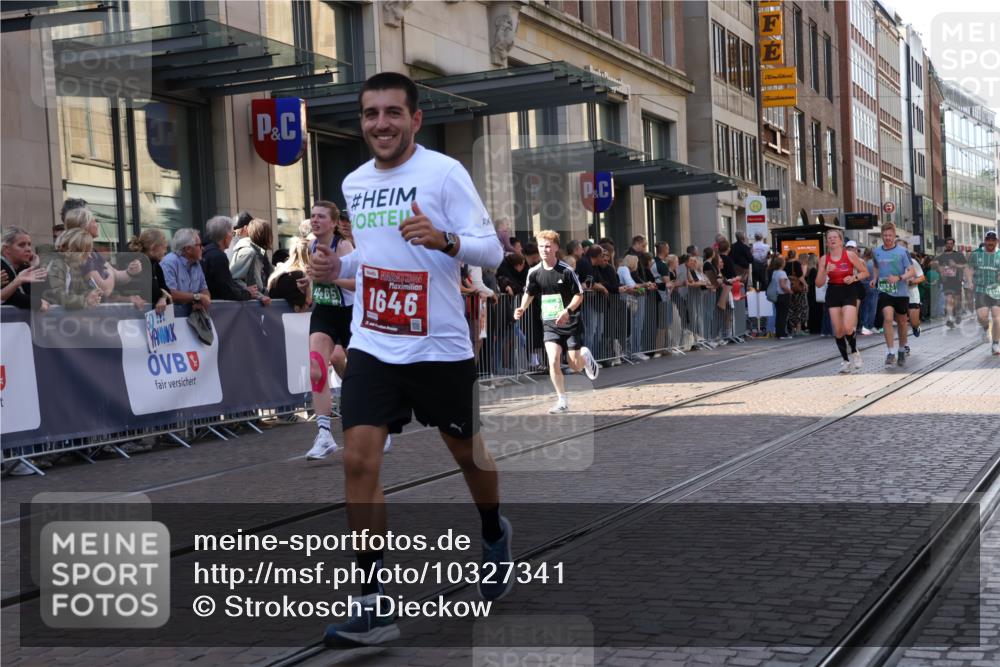 13.09.2026 - 21. swb-Marathon Bremen Strokosch-Dieckow http://msf.ph/oto/10327341 13.09.2026 13:20:40 Ziel 769, 854, 1056, 1191, 1881, 2425, 2640, 3356, 3450, 3866, 3933, 4126, 4316, 4362, 4465, 4482, 4612, 4734, 5161, 5213, 5954, 6177, 6357, 6401, 6680, 6970, 7517, 7902, 8005, 8141, 8237, 8622, 8804, 8971, 9267, 9268, 9691, 13120, 13126, 201, 232, 334, 541, 769, 876, 1197, 1528, 1646, 2493, 2577, 2953, 3813, 4174, 4351, 4357, 4358, 4482, 5137, 5450, 5493, 5855, 6177, 6495, 6496, 7411, 8141, 8178, 8804, 9047, 9162, 9691, 9721, 9949, 13126, 13222 meine-sportfotos.de