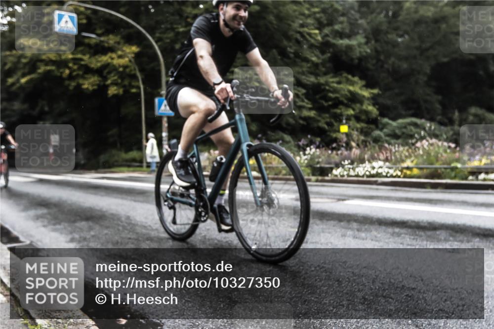 13.09.2026 - Stadtparktriathlon H.Heesch http://msf.ph/oto/10327350 13.09.2026 13:02:01 Radfahren 1232, 1248, 1255, 1287, 1299, 1329, 1355, 1393 meine-sportfotos.de