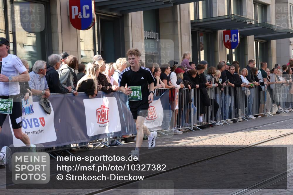 13.09.2026 - 21. swb-Marathon Bremen Strokosch-Dieckow http://msf.ph/oto/10327382 13.09.2026 13:20:41 Ziel 854, 1056, 1191, 1881, 2425, 2640, 3356, 3450, 3866, 3933, 4126, 4316, 4362, 4465, 4612, 4734, 5161, 5213, 5954, 6357, 6401, 6680, 6970, 7517, 7902, 8005, 8237, 8323, 8622, 8971, 9267, 9268, 13120, 201, 232, 334, 541, 769, 876, 1197, 1528, 1646, 2493, 2577, 2953, 3813, 3866, 4174, 4351, 4357, 4358, 4482, 5137, 5213, 5450, 5493, 5855, 5954, 6177, 6495, 6496, 7411, 7517, 8141, 8178, 8804, 9047, 9162, 9691, 9721, 9949, 13126, 13222 meine-sportfotos.de