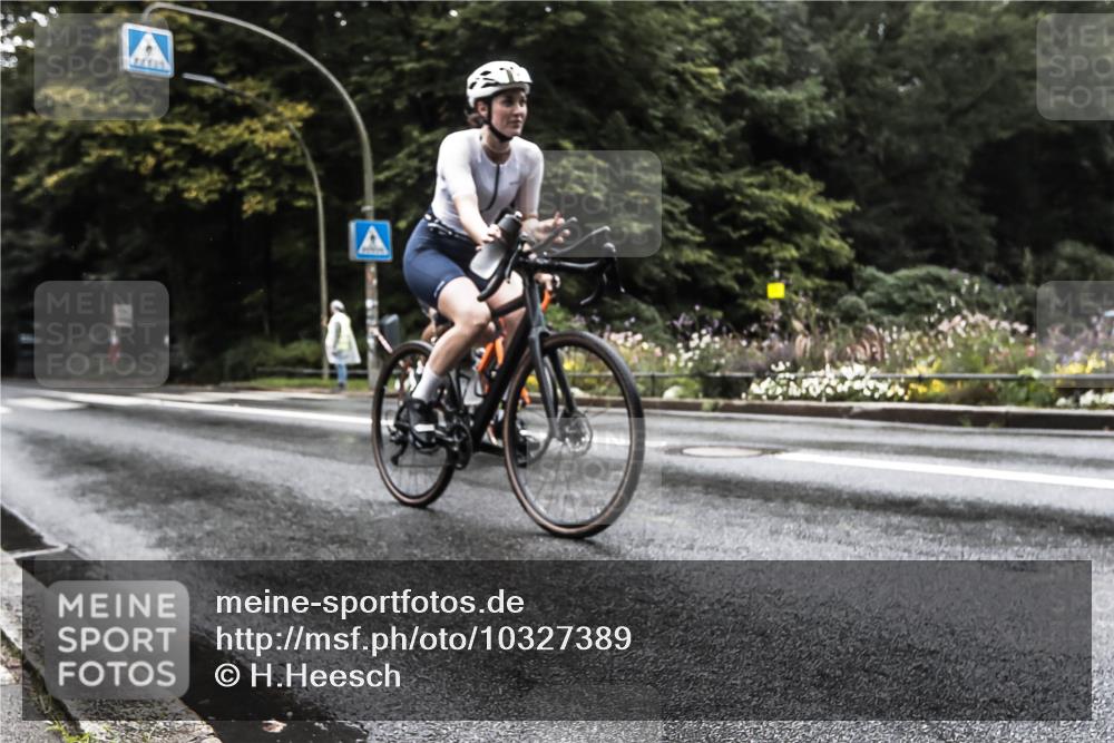 13.09.2026 - Stadtparktriathlon H.Heesch http://msf.ph/oto/10327389 13.09.2026 13:02:19 Radfahren 1204, 1262, 1356, 1395, 1396 meine-sportfotos.de