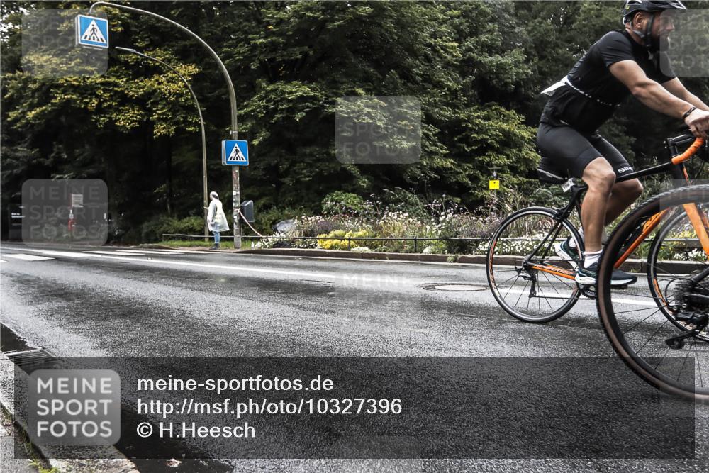 13.09.2026 - Stadtparktriathlon H.Heesch http://msf.ph/oto/10327396 13.09.2026 13:02:19 Radfahren 1204, 1262, 1356, 1395, 1396 meine-sportfotos.de