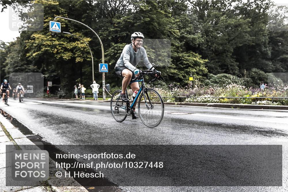13.09.2026 - Stadtparktriathlon H.Heesch http://msf.ph/oto/10327448 13.09.2026 11:52:45 Radfahren 721, 747, 756, 760, 861, 938 meine-sportfotos.de
